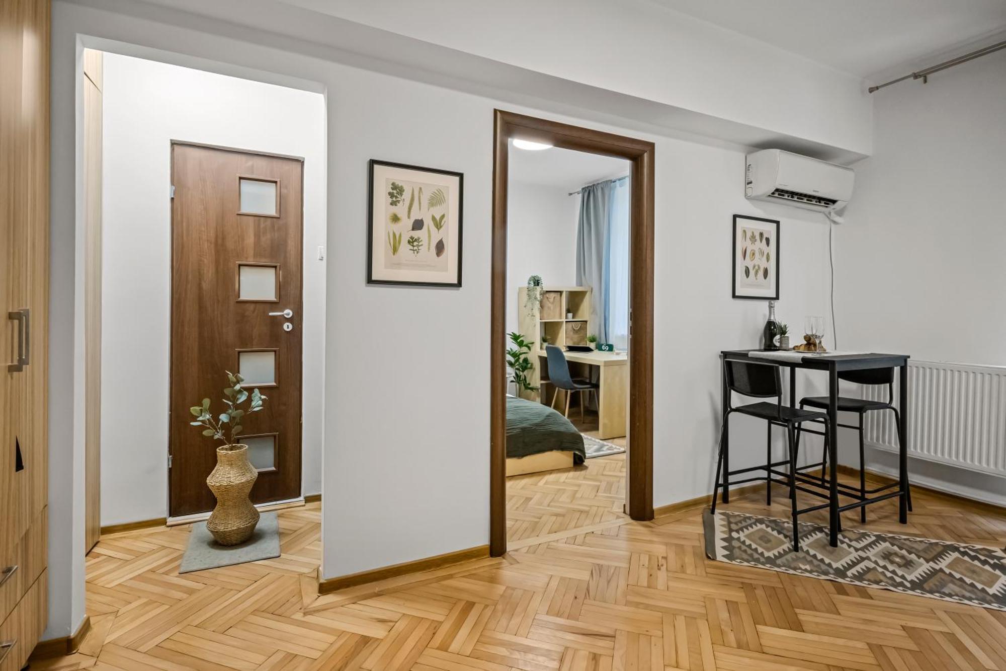 Earthy Escape - Central Apt With Balcony Bukares Bagian luar foto
